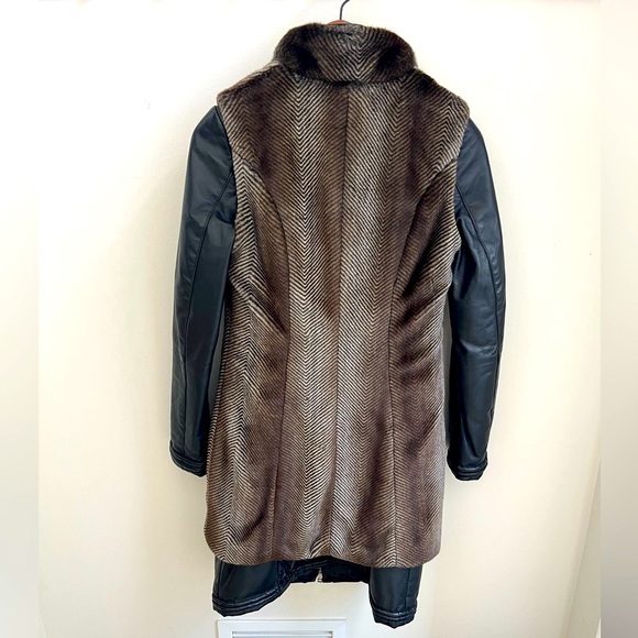 Danier leather trench coat - Picture 4 of 6